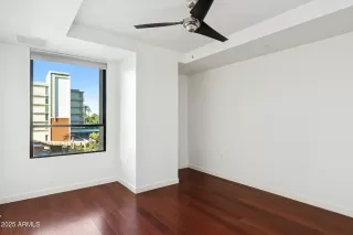 Photo #2: 6940966 Listing