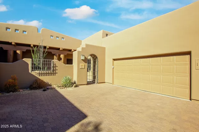 MLS: 6940977 Condo For Sale