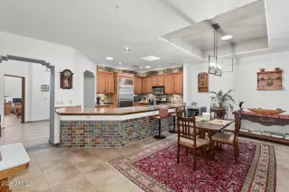 Photo #6: 6940977 Listing 