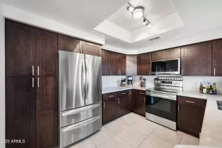 Photo #5: 6941010 Listing