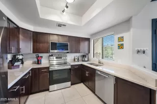 Photo #6: 6941010 Listing