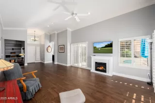 Photo #5: 6941021 Listing