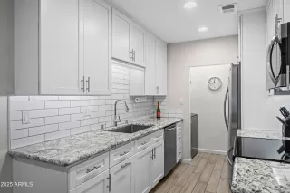 Photo #4: 6941036 Listing 