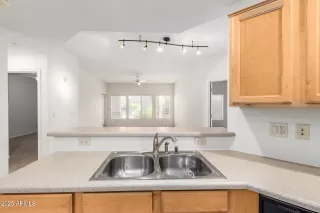 Photo #4: 6941072 Listing