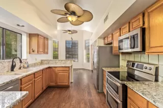 Photo #3: 6941091 Listing 