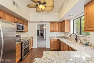 Photo #4: 6941091 Listing 