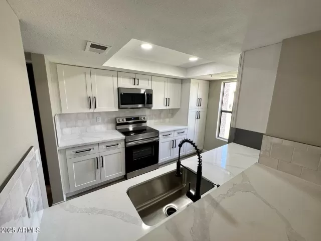 MLS: 6941105 Condo For Sale