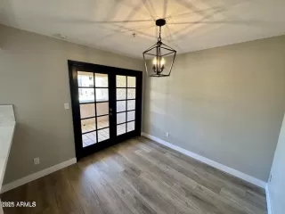 Photo #2: 6941105 Listing 