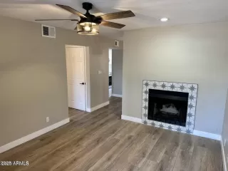 Photo #3: 6941105 Listing 