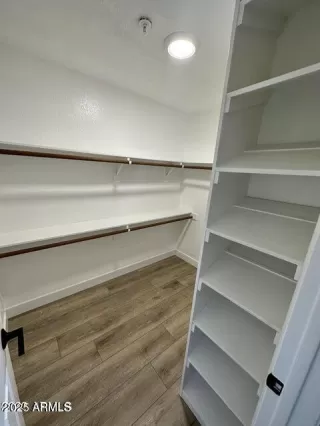 Photo #6: 6941105 Listing 