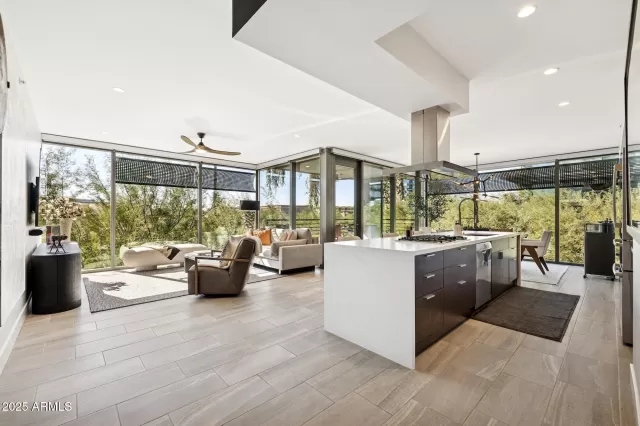 MLS: 6941141 Condo For Sale