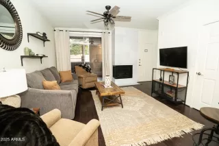 Photo #2: 6941163 Listing 