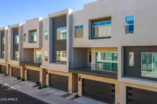 Photo #1: 6941168 Listing