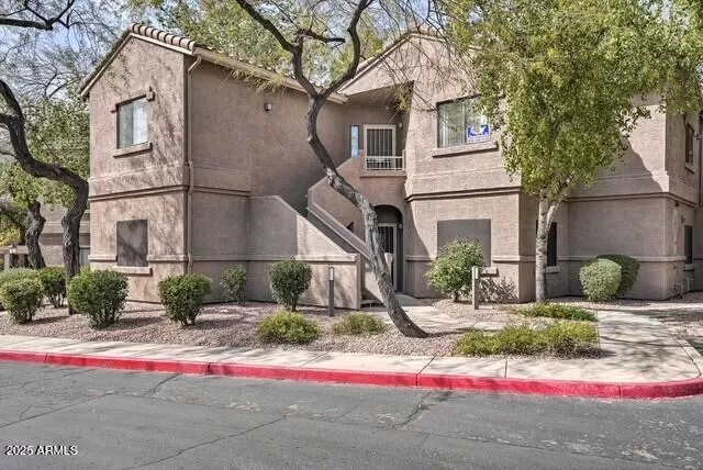 MLS: 6941308 Condo For Sale