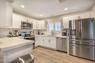 Photo #4: 6941308 Listing 