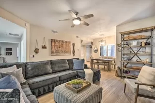 Photo #6: 6941308 Listing 