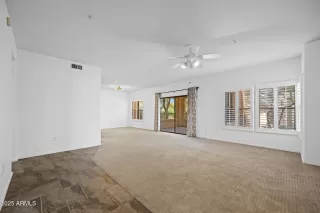 Photo #3: 6941330 Listing