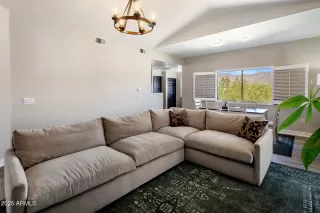 Photo #5: 6941449 Listing 