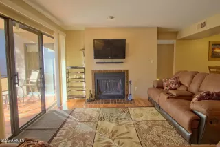 Photo #2: 6941463 Listing 