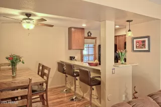 Photo #4: 6941463 Listing 