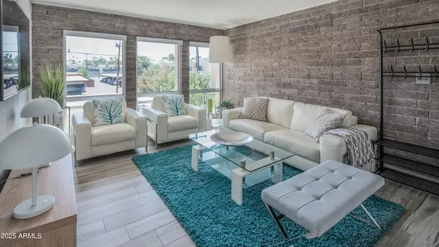 MLS: 6941480 Condo For Sale