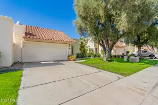 Photo #2: 6941494 Listing