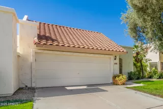 Photo #3: 6941494 Listing