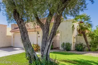 Photo #5: 6941494 Listing