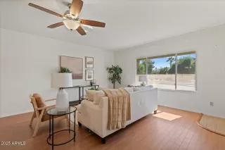 Photo #3: 6941613 Listing 