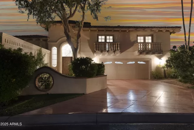 MLS: 6941645 Condo For Sale