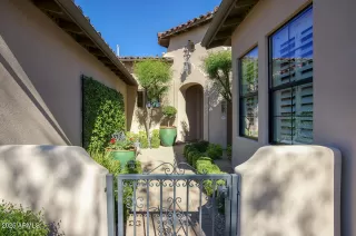 Photo #3: 6941658 Listing 