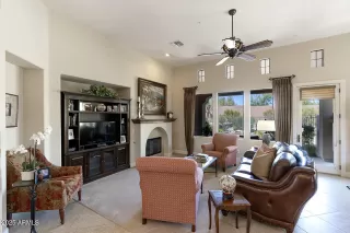 Photo #5: 6941658 Listing 