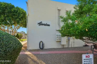 Photo #1: 6941660 Listing 