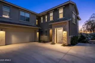 Photo #1: 6941695 Listing 