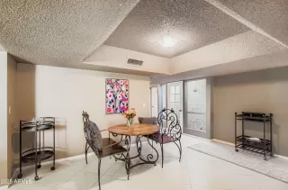 Photo #5: 6941714 Listing 