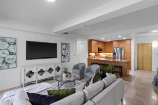 Photo #1: 6941755 Listing 