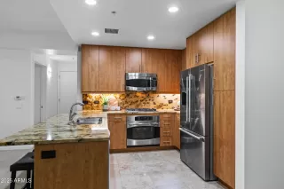 Photo #4: 6941755 Listing 