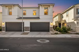 Browse active condo listings in ARABELLA