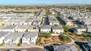 Photo #4: 6941858 Listing