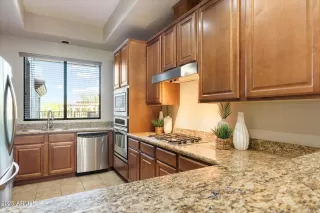 Photo #2: 6941885 Listing 