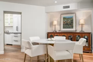 Photo #4: 6942125 Listing 