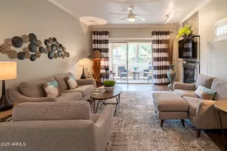 Photo #6: 6942161 Listing 