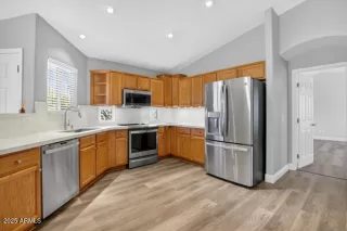 Photo #4: 6942191 Listing 