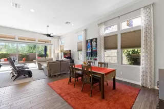 Photo #5: 6942330 Listing 