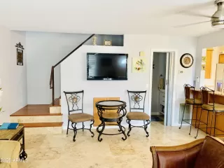 Photo #4: 6942376 Listing