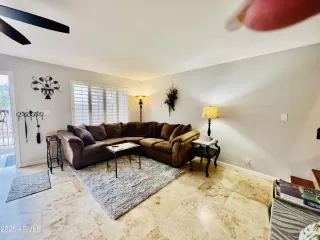 Photo #6: 6942376 Listing