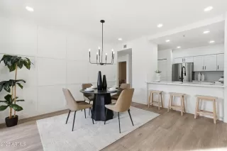 Photo #2: 6942430 Listing 