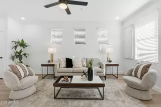 Photo #5: 6942430 Listing 