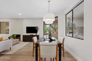 Photo #5: 6942576 Listing