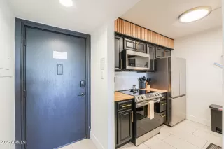 Photo #2: 6942616 Listing